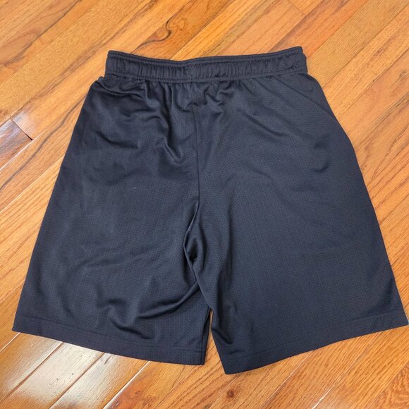 Under Armour athletic shorts M - Picture 2 of 8